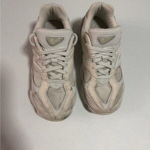 Used new balance Sneakers